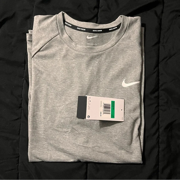 Nike Swim Shirt NWT - Picture 2 of 6